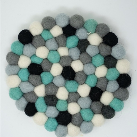 Felt Pot Holder/Kitchen Accessories/Home Decor - Picture 1 of 3